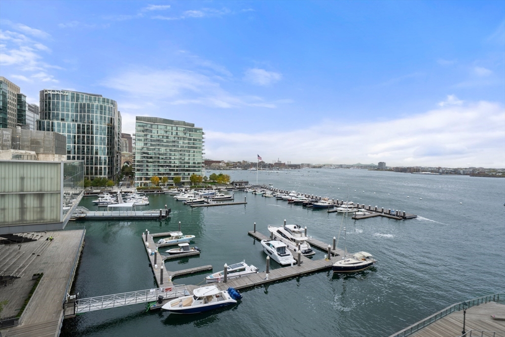 300 Pier 4 Blvd #7G in Boston
