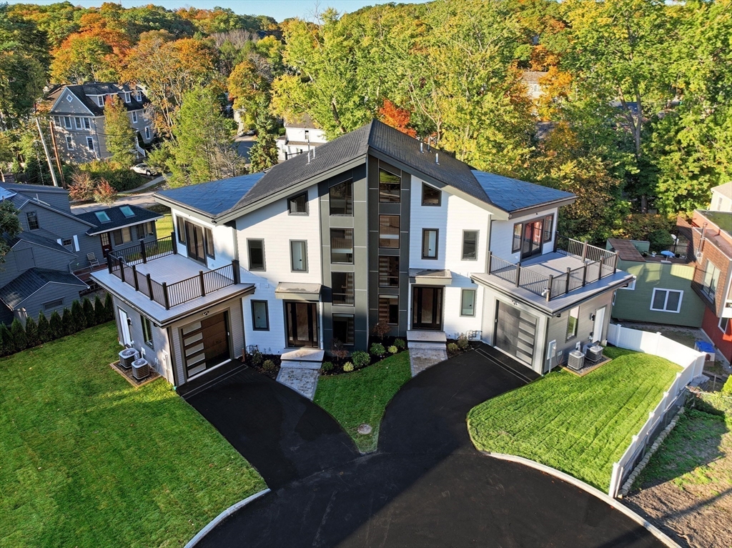 18 Josselyn Pl #18 in Newton Highlands