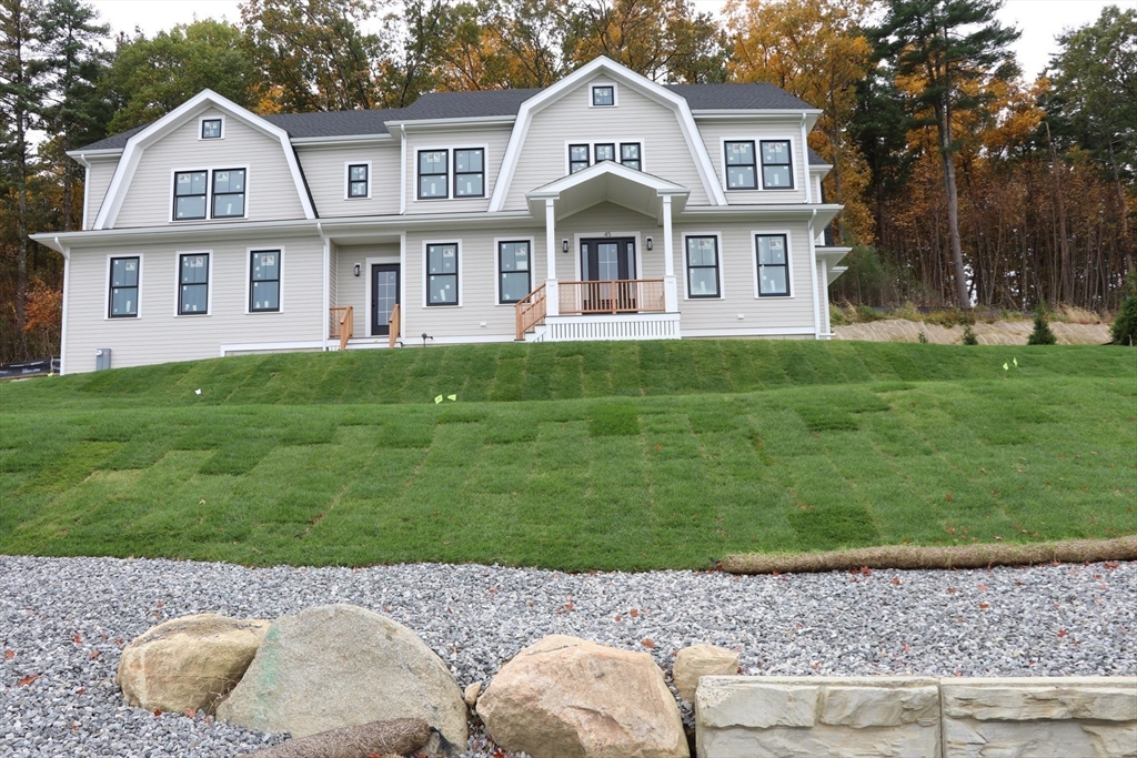45 Widow Rites Ln in Sudbury