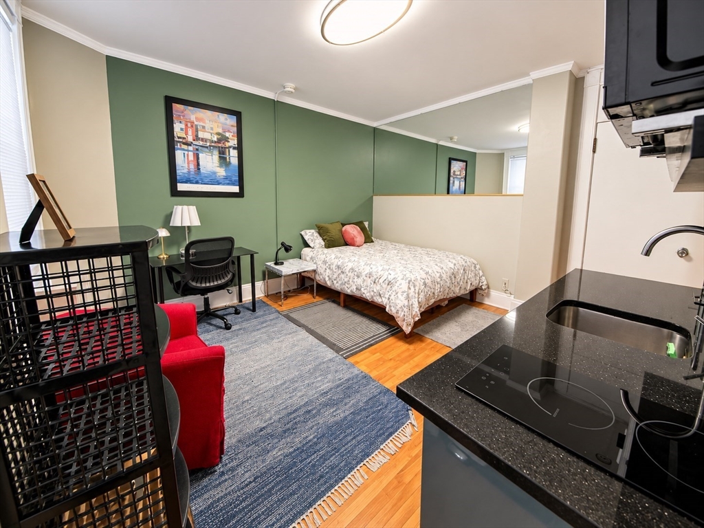 21 Beacon St #3K in Boston