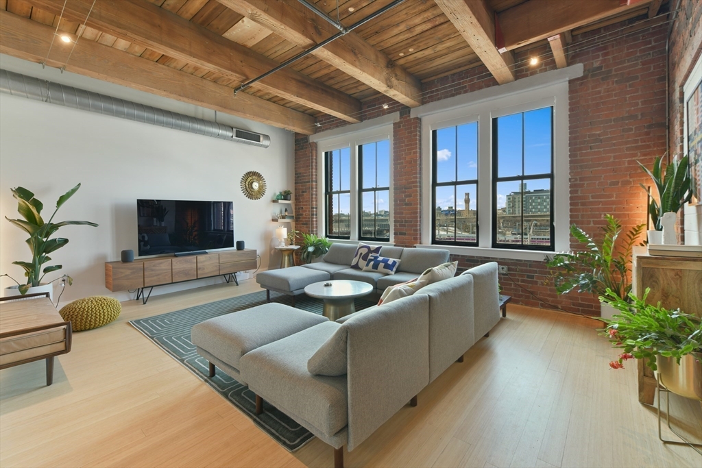 9 W Broadway #410 in Boston