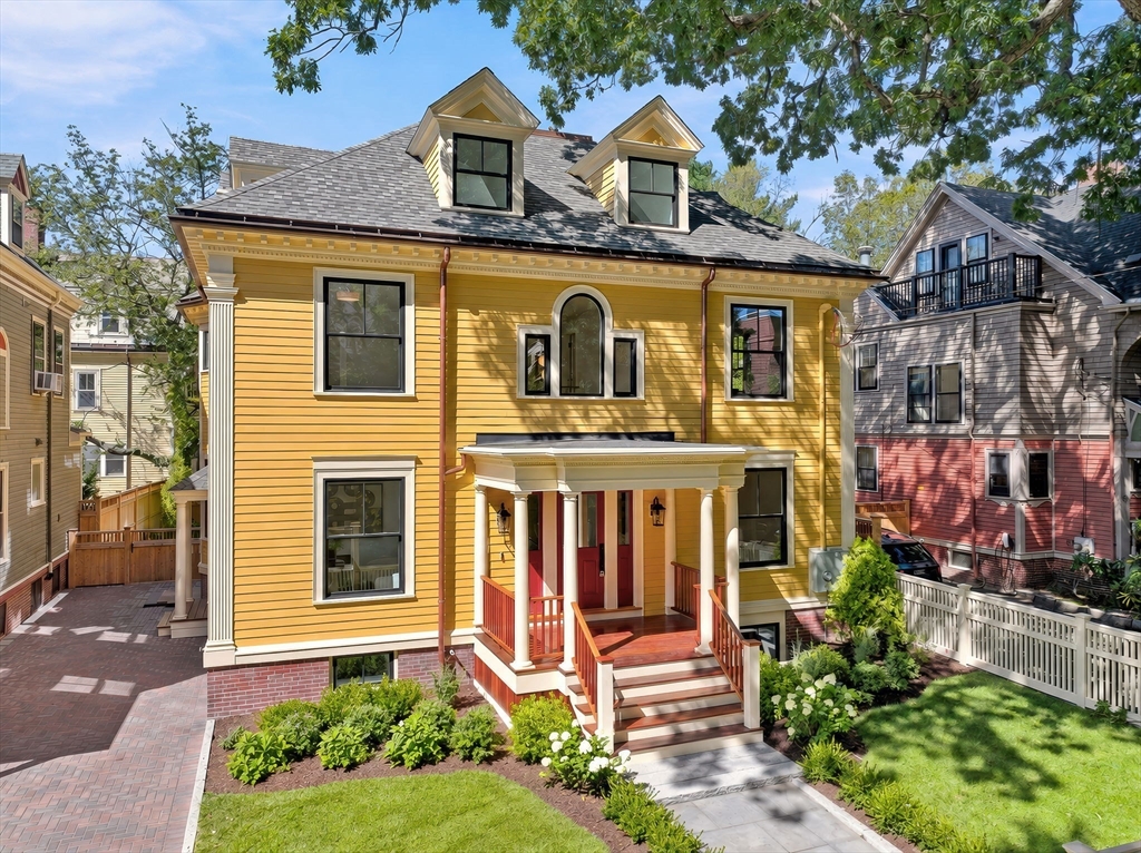 65 Hammond Street in Cambridge