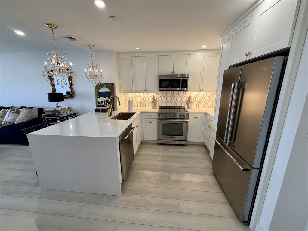 10 Seaport Dr #2617 in Quincy