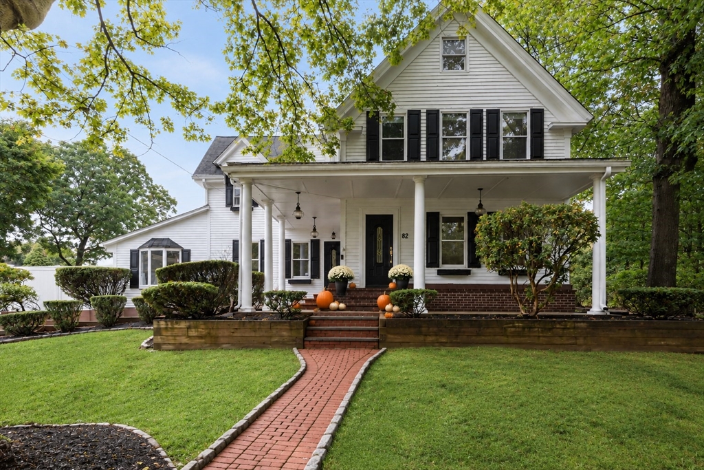 82 Grove St in Quincy