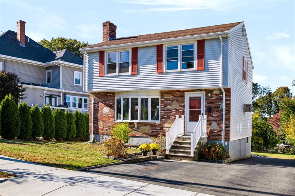 31 Fairmount Way in Quincy