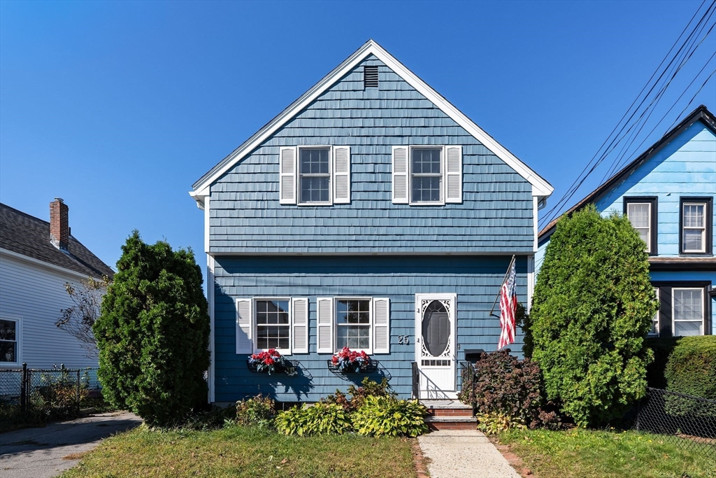 25 Macy St in Quincy