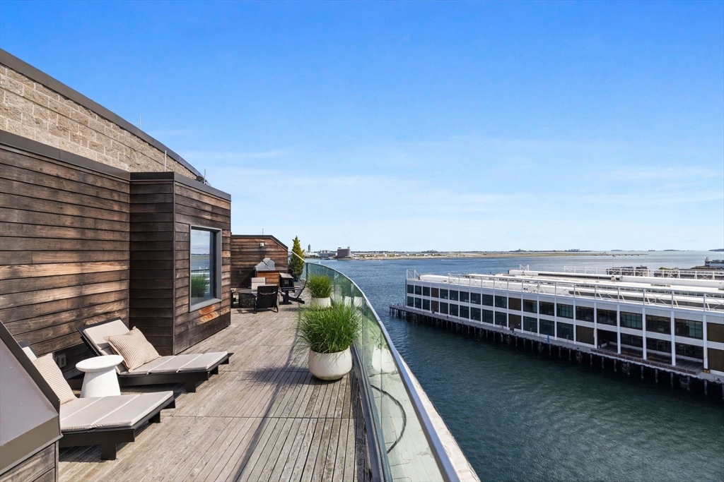 300 Pier 4 Blvd #PHJ in Boston