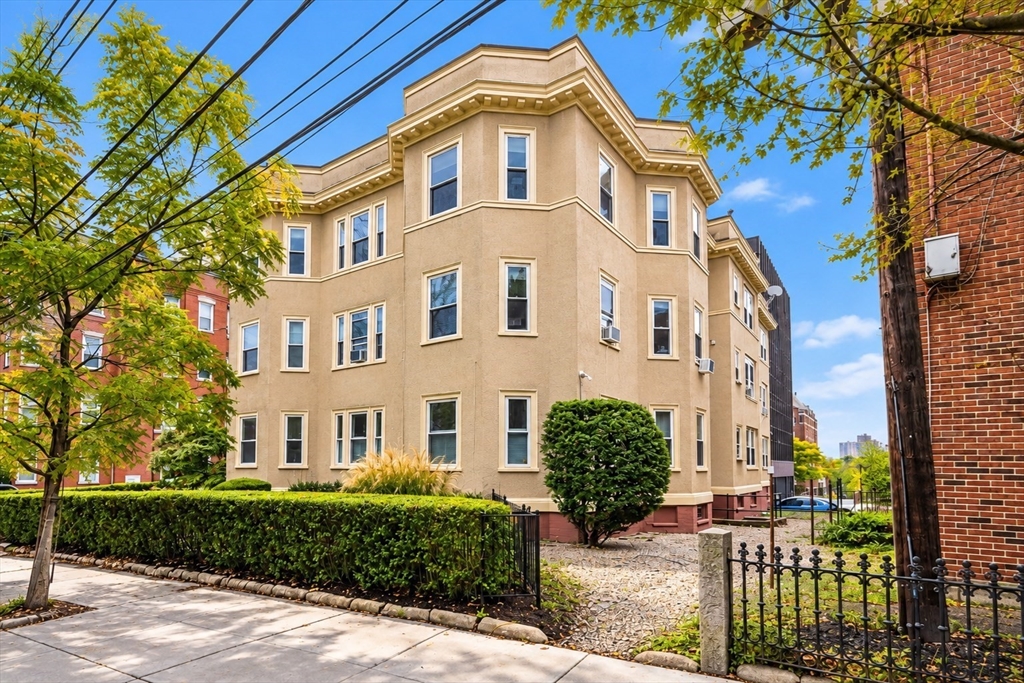 22 Centre St #3 in Cambridge