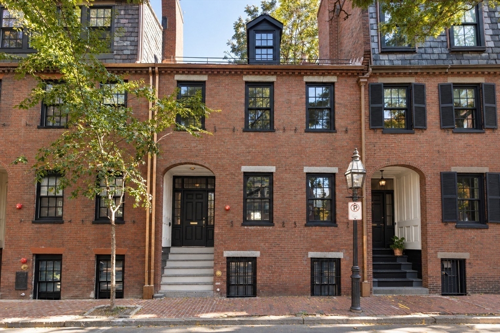 48-49 Fayette St in Boston