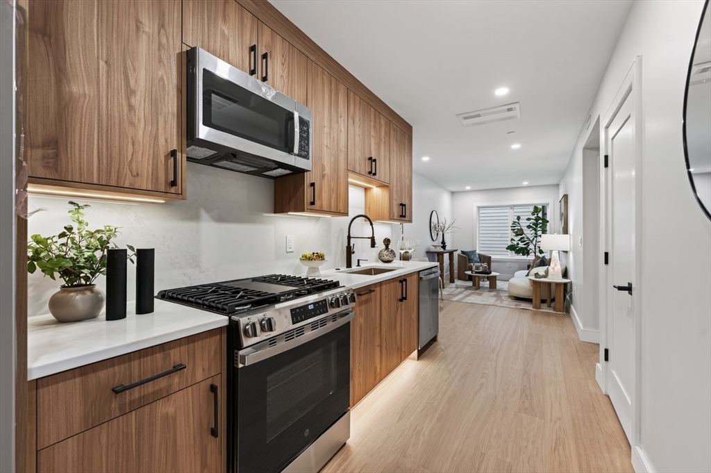 250 Bremen #3 in Boston