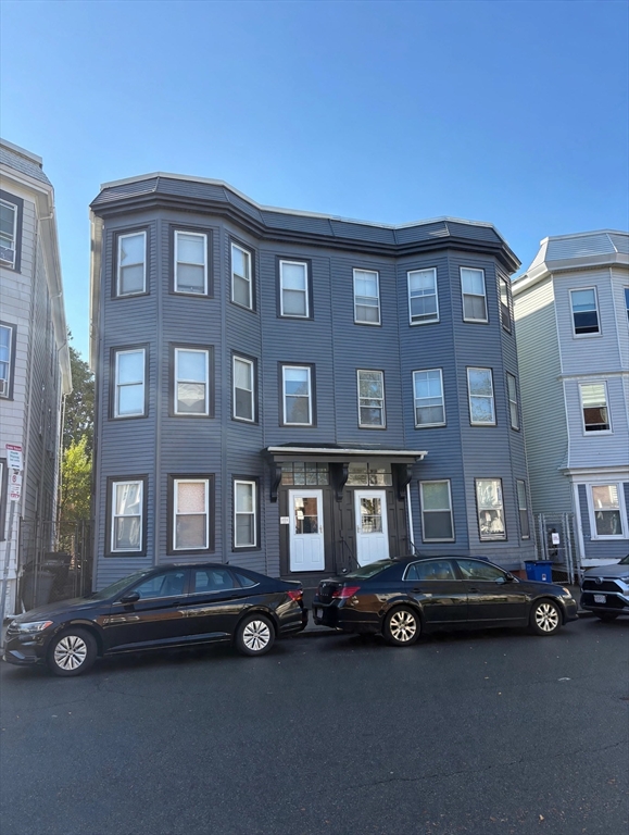 633 E 6Th St in Boston