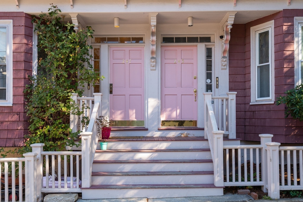 247 Chestnut St #2 in Cambridge