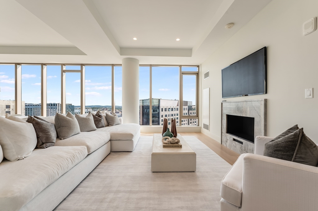 135 Seaport Blvd #PH3B in Boston
