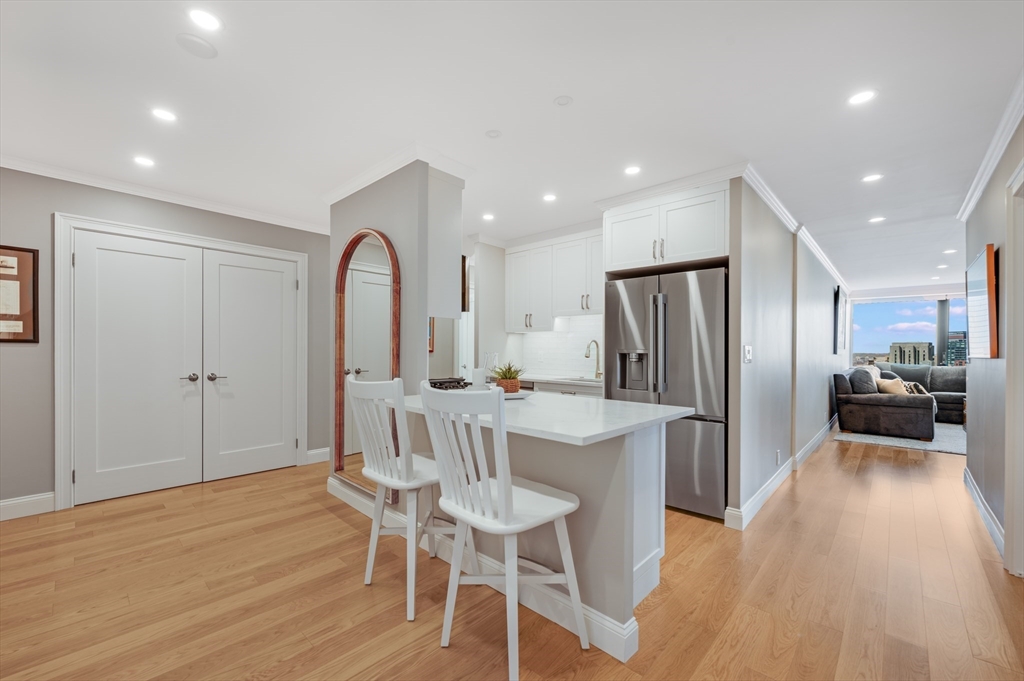 85 E India Row #34G in Boston