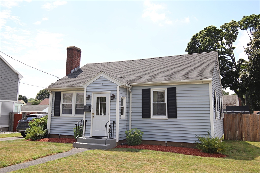 13 Saint Anns Avenue in Peabody