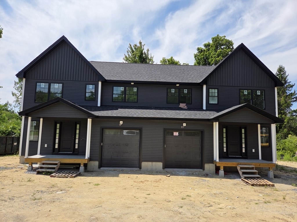 786-788 Massachusetts Avenue in Lunenburg