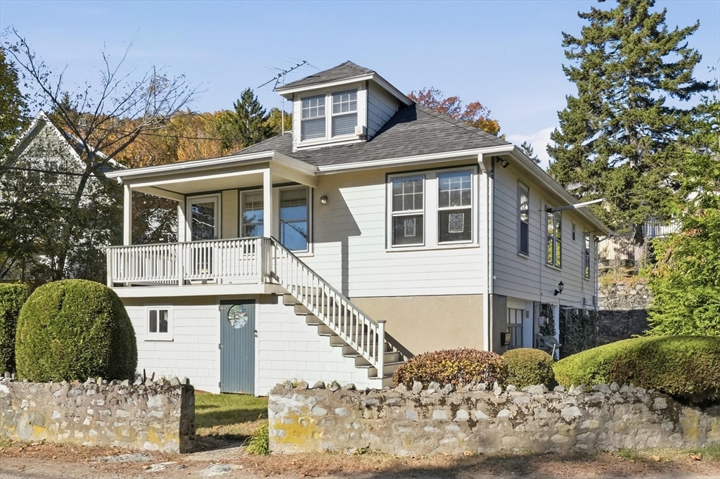 2 Bower Street in Malden