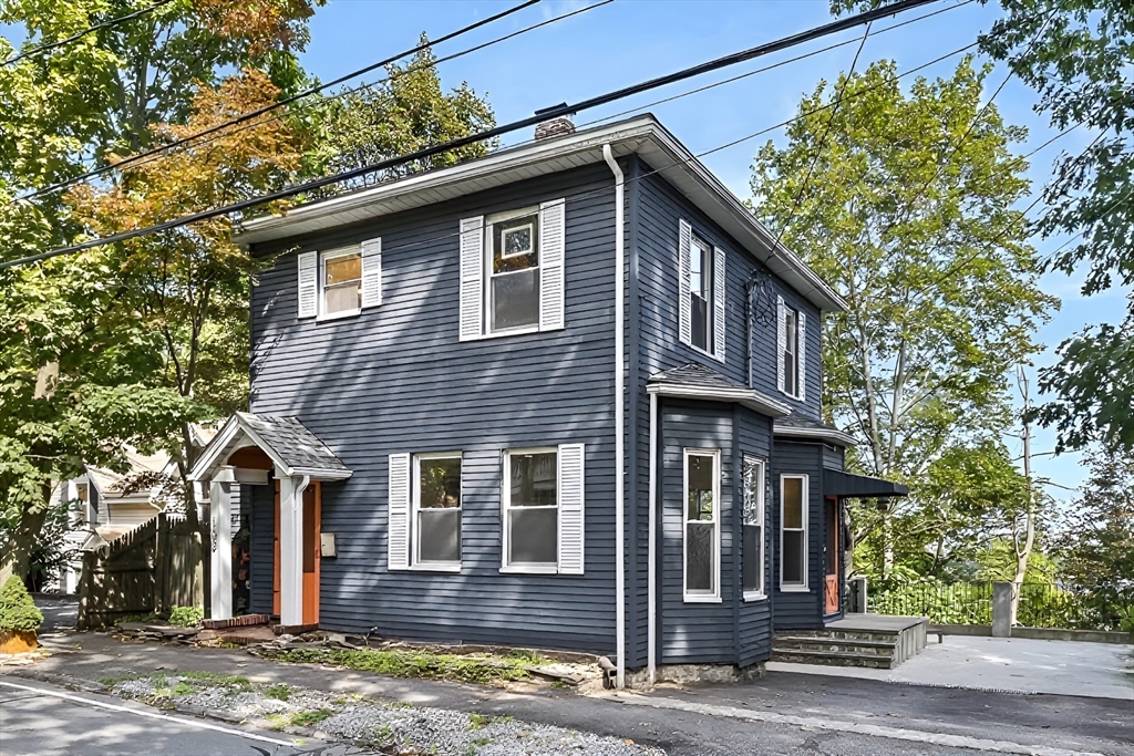 103 Newtonville Avenue #103 in Newton
