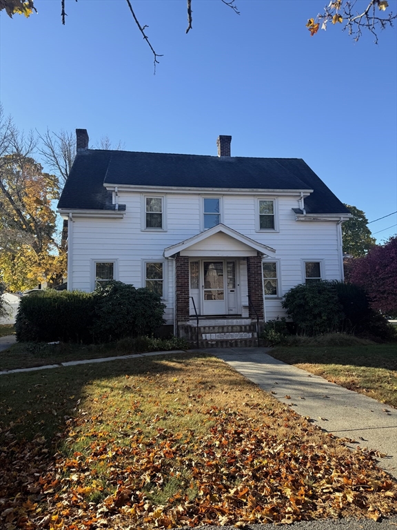 688 Great Plain Ave in Needham