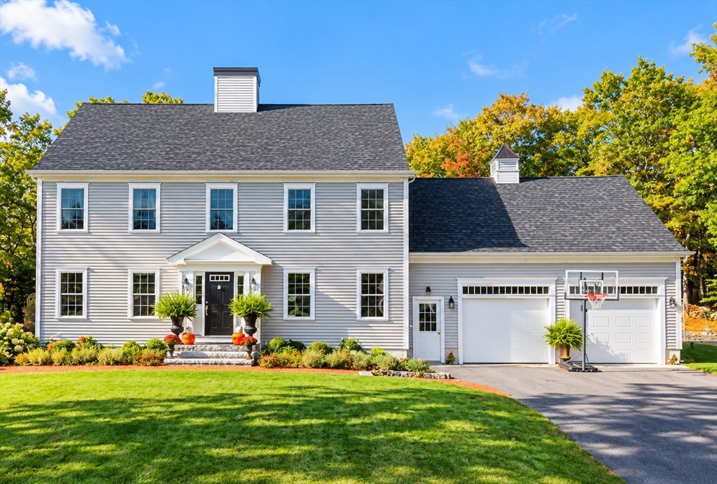 77 Wampum St in South Weymouth