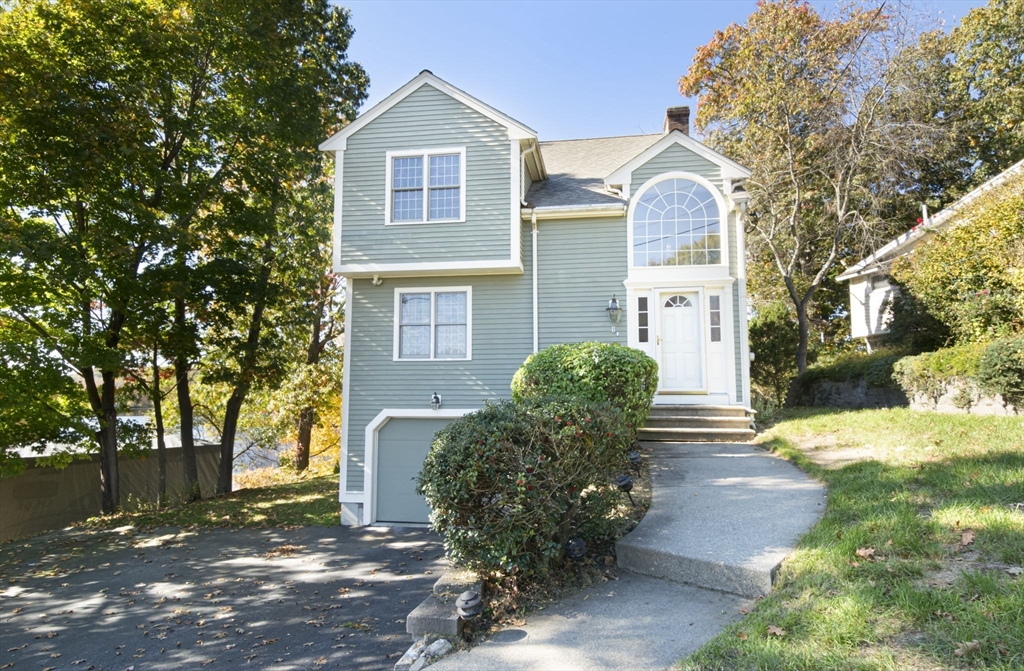8 Logan Path in North Grafton