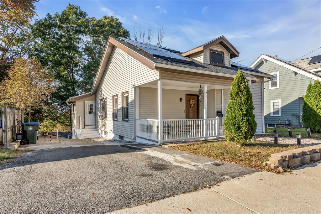 161 Olive Ave in Lawrence