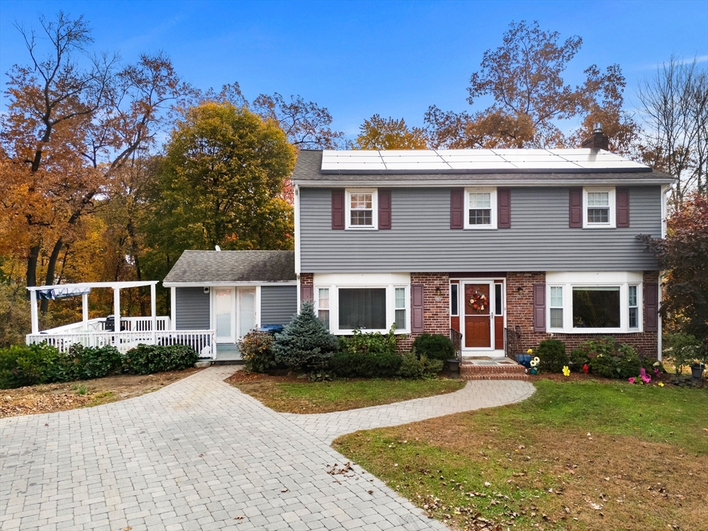 88 Elliott Dr in Lowell