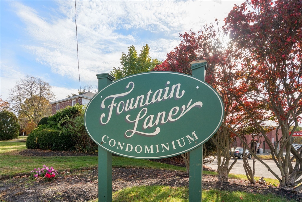 65 Fountain Ln #2 in South Weymouth