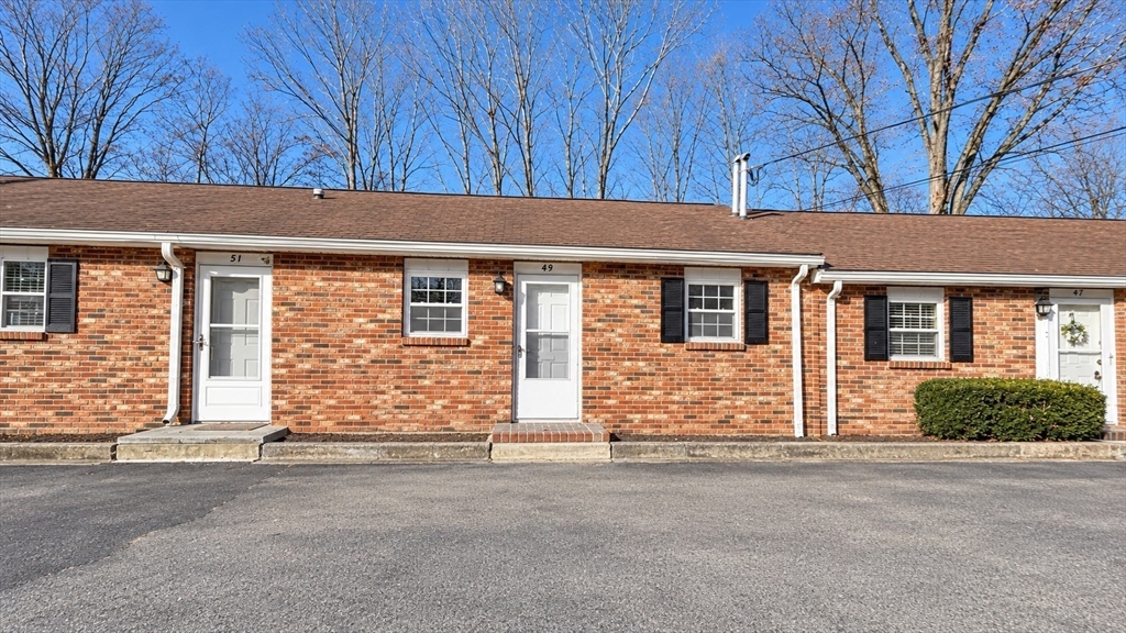 49 Phelps St #49 in Marlborough