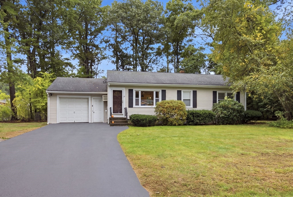 25 Howell Rd in Sudbury