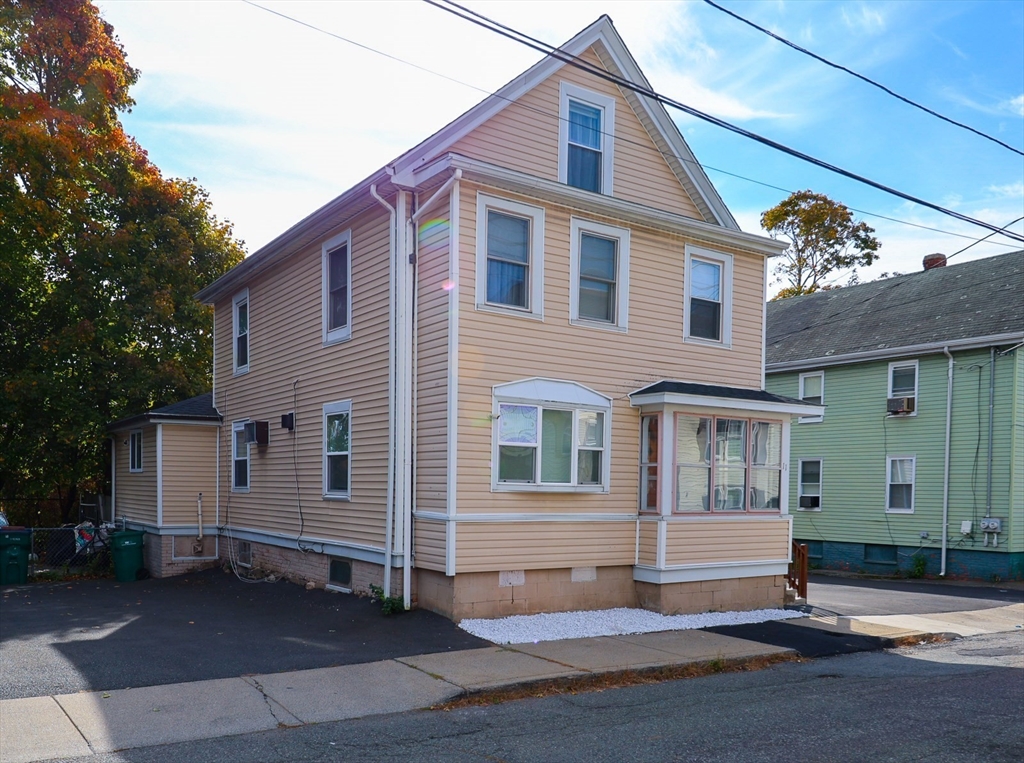 11 Northern Ave in Lynn
